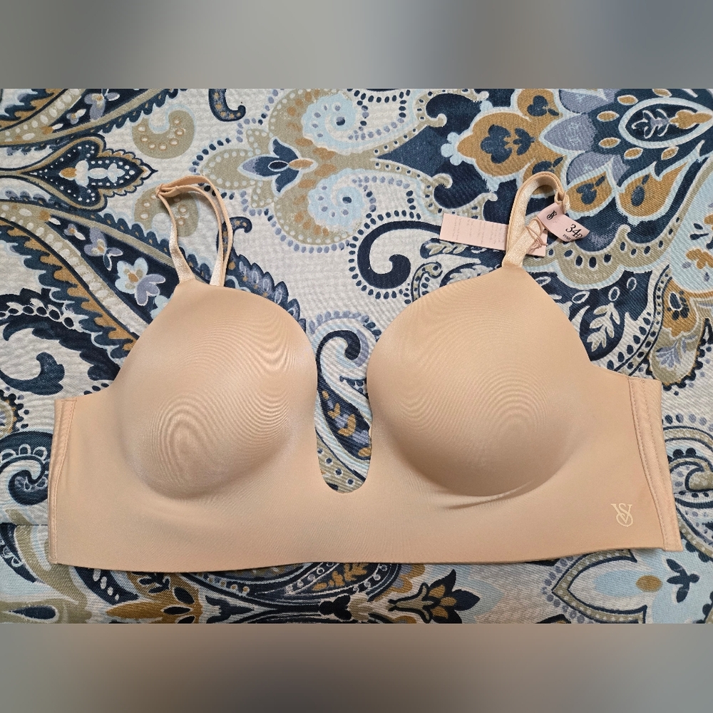 VICTORIA'S SECRET BARE Invisible Solutions Plunge Low Back Bra 34D
